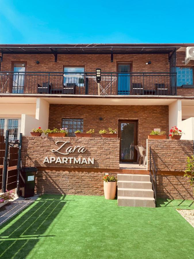 Apartments Zara Štúrovo Bagian luar foto