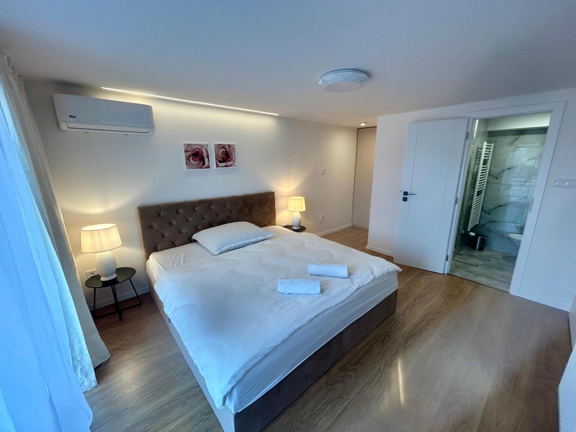 Apartments Zara Štúrovo Bagian luar foto