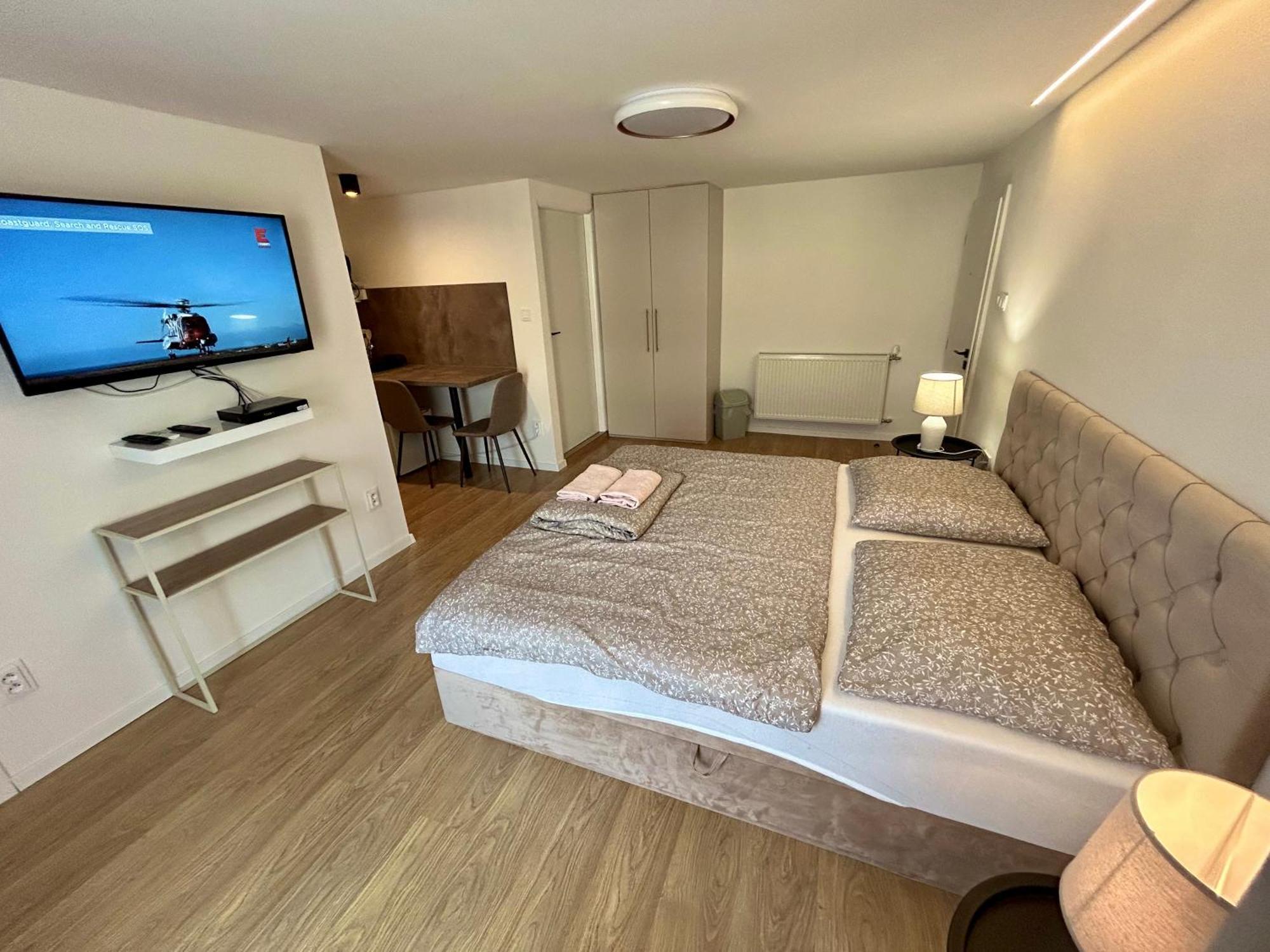 Apartments Zara Štúrovo Bagian luar foto
